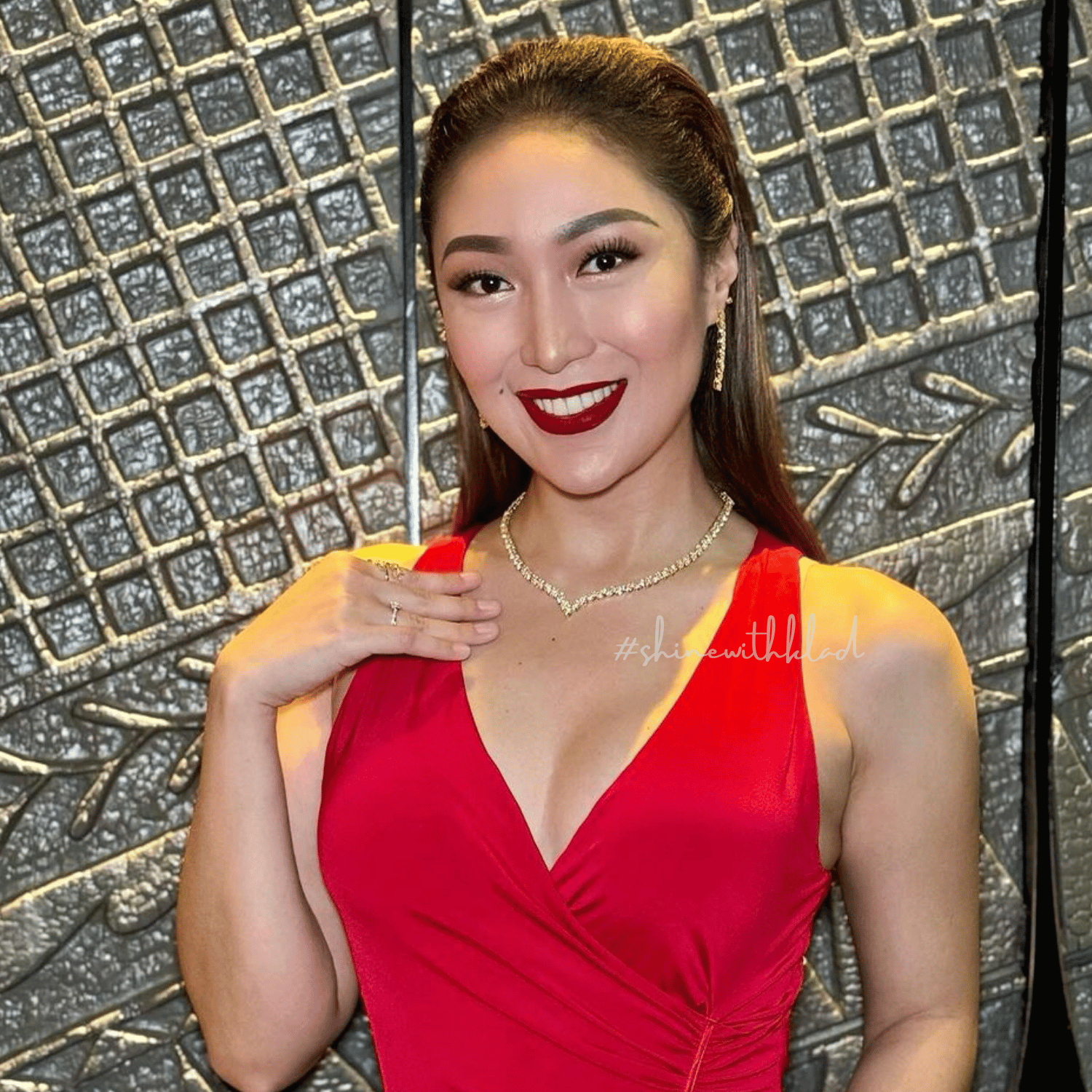 Elegance Set in Gold