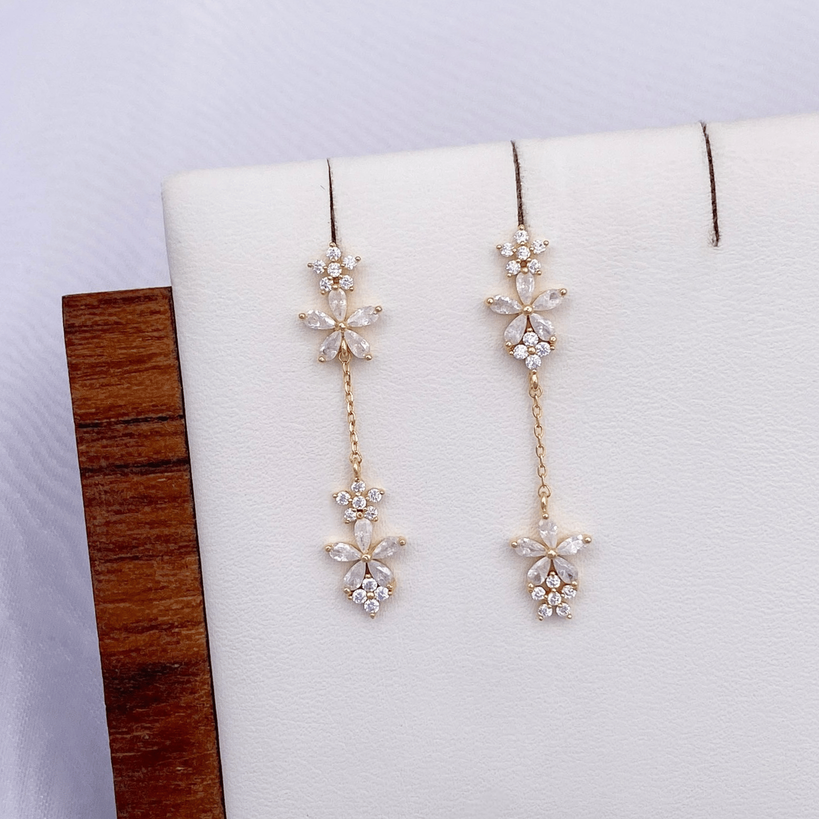 Jaislyn Earrings in Gold