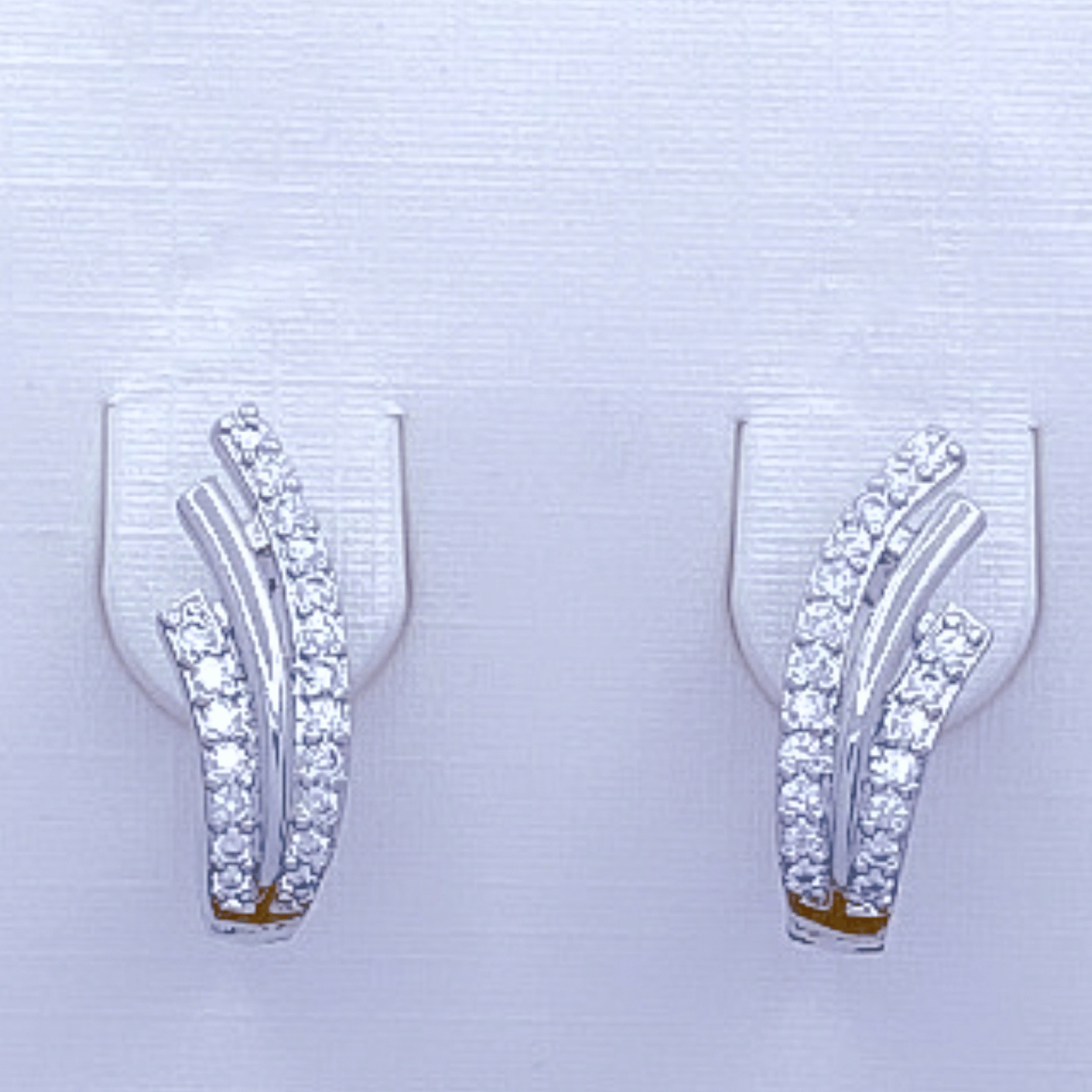 Loreil Set in Rhodium