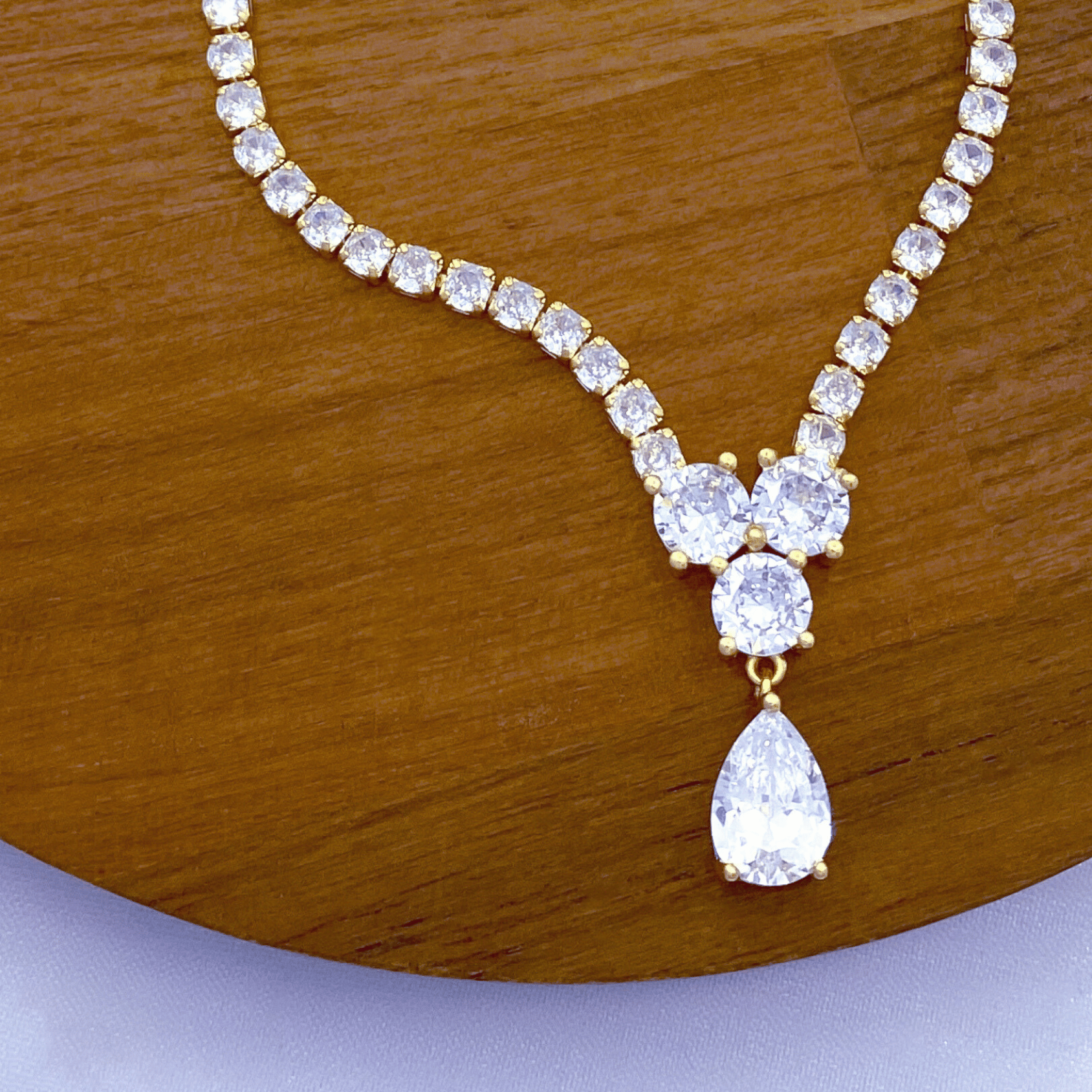 Lorraine Set in Gold