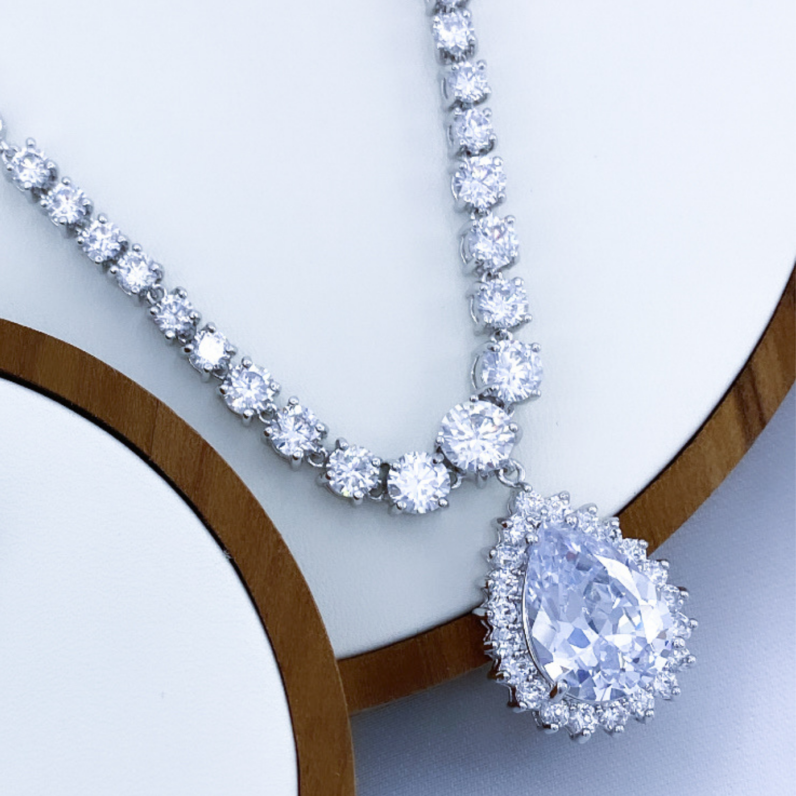 Niana Set in Rhodium