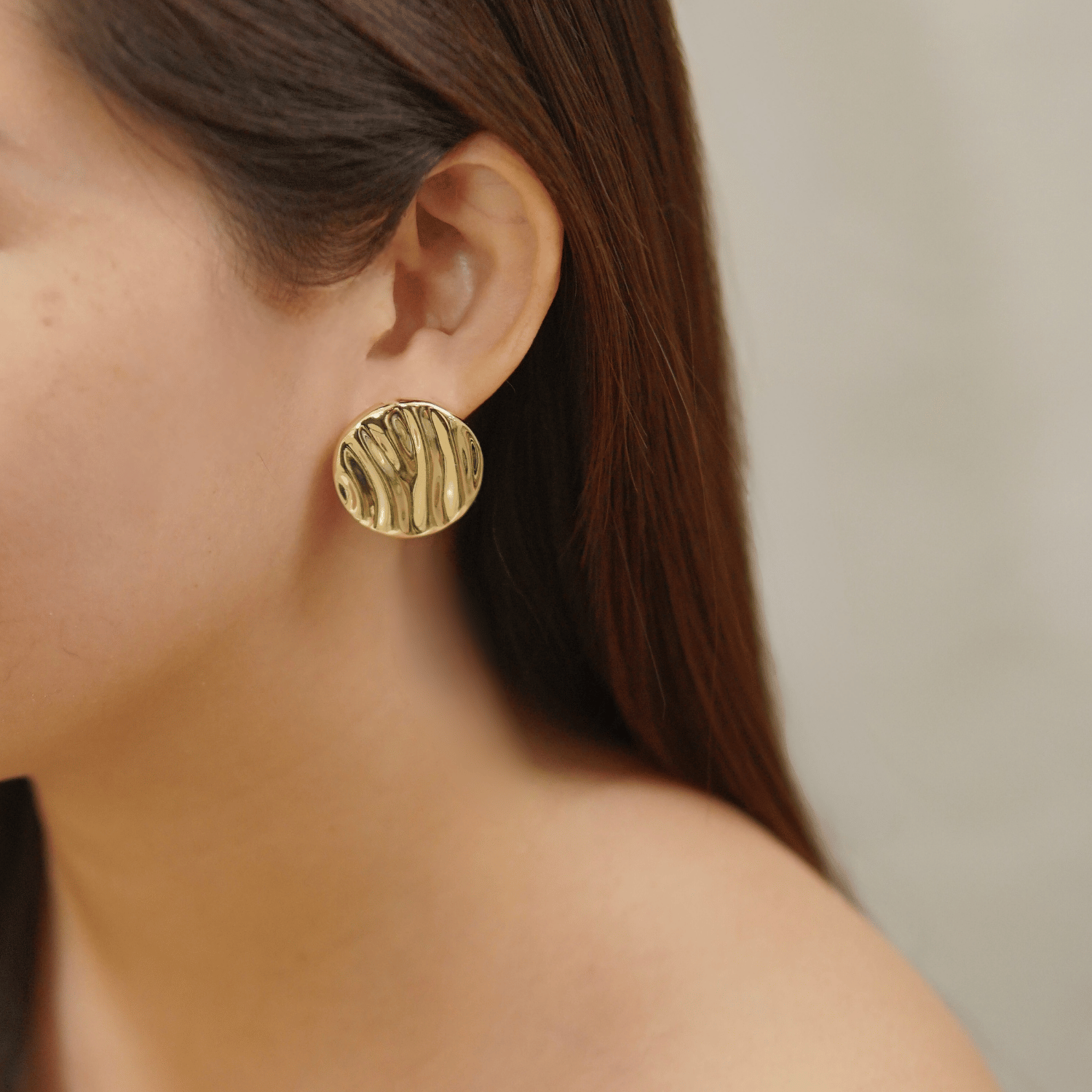 KLAD-C028 Earrings in Gold