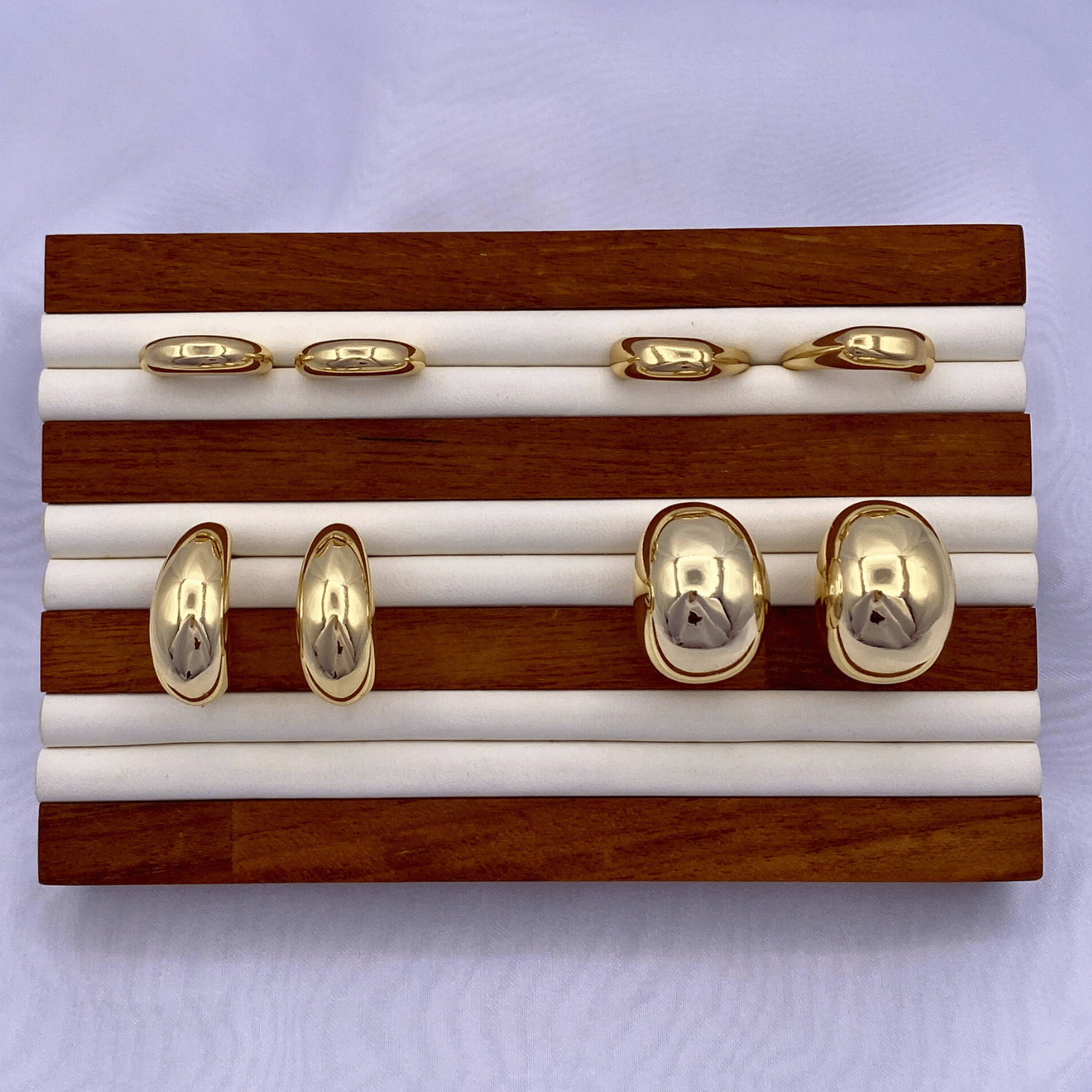 KLAD-C010 Earrings in Gold