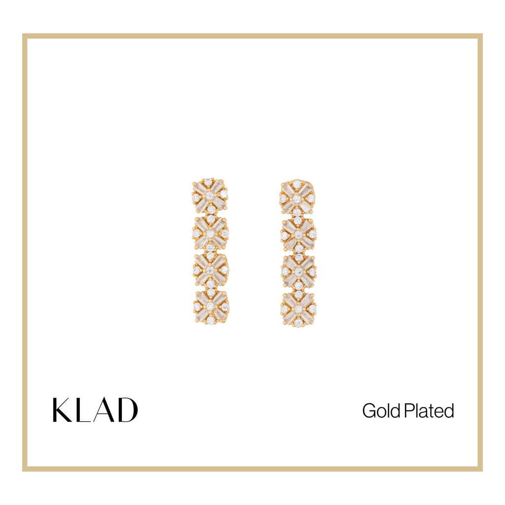 Ezra Dangling Earrings in Gold