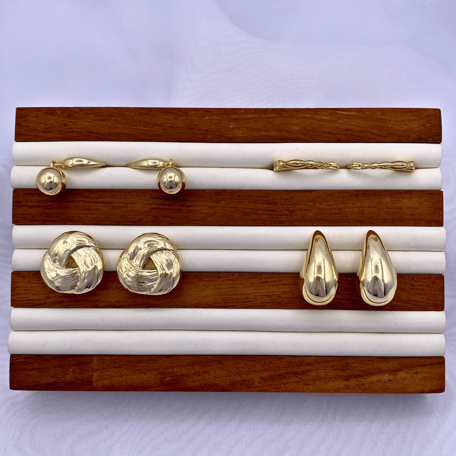 KLAD-C032 Earrings in Gold