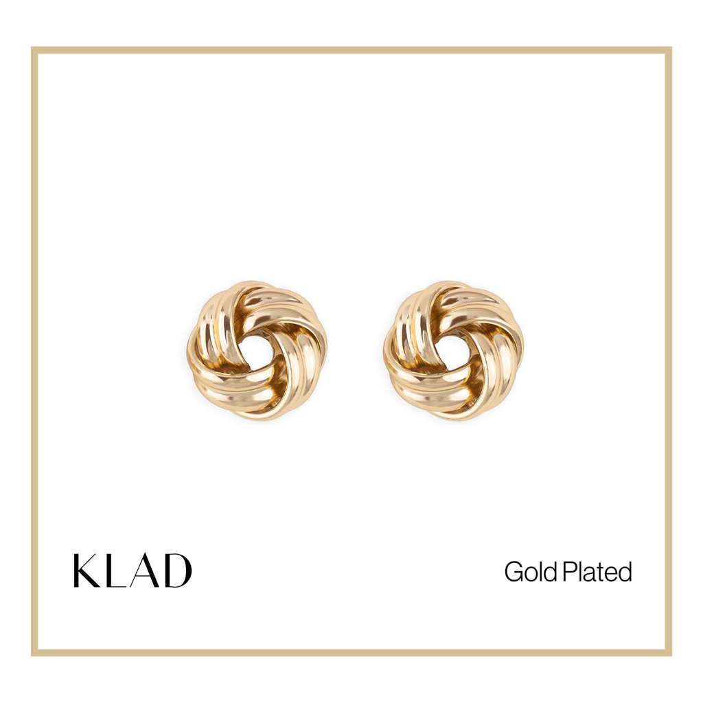 Usara Stud Earrings in Gold