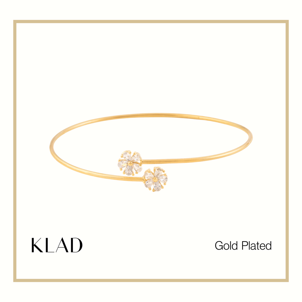 Telyn Thin Bangles in Gold