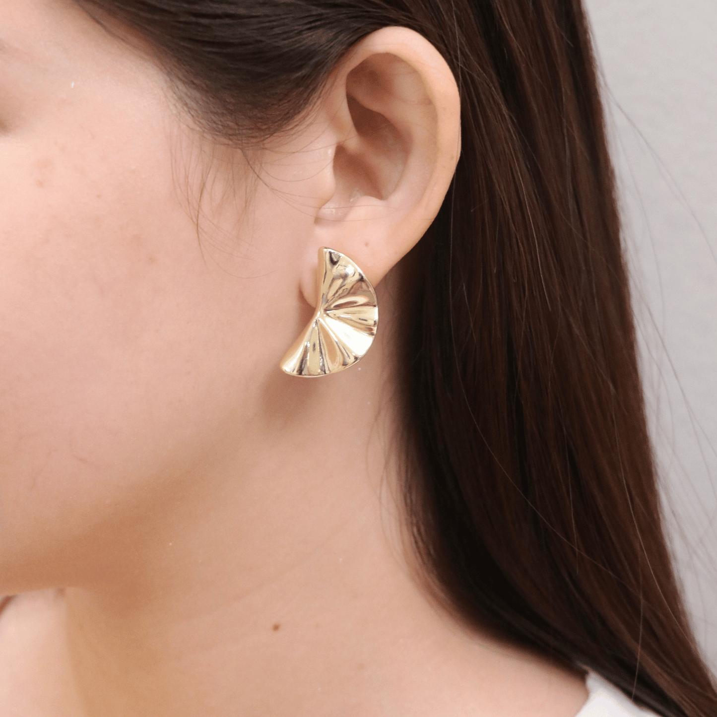 klad-c018 earrings in gold