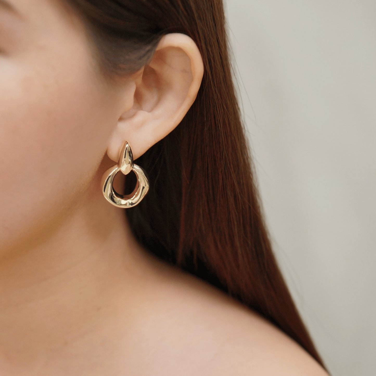 klad-c016 earrings in gold