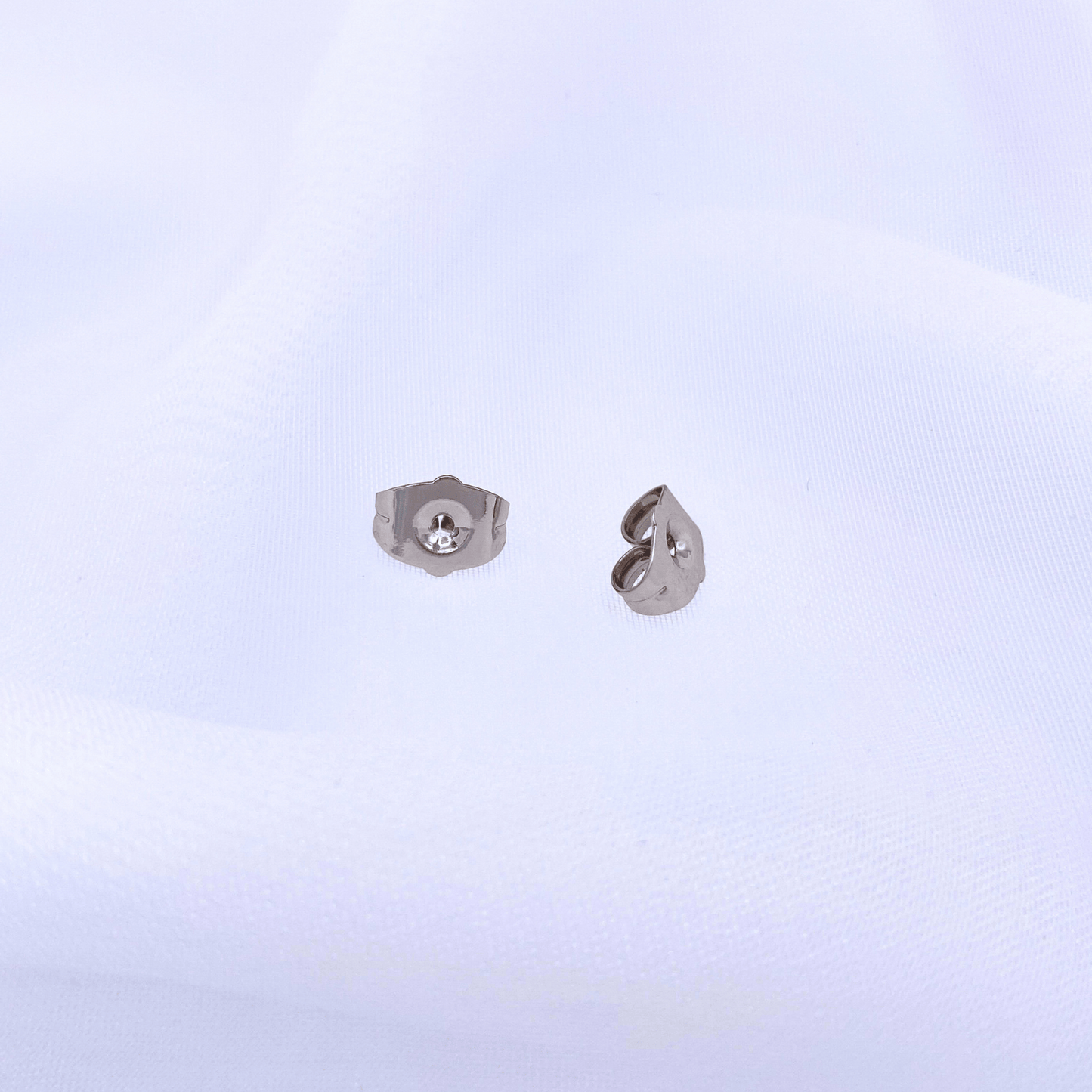 classic earring lock in rhodium