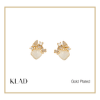 Everie Stud Earrings in Gold