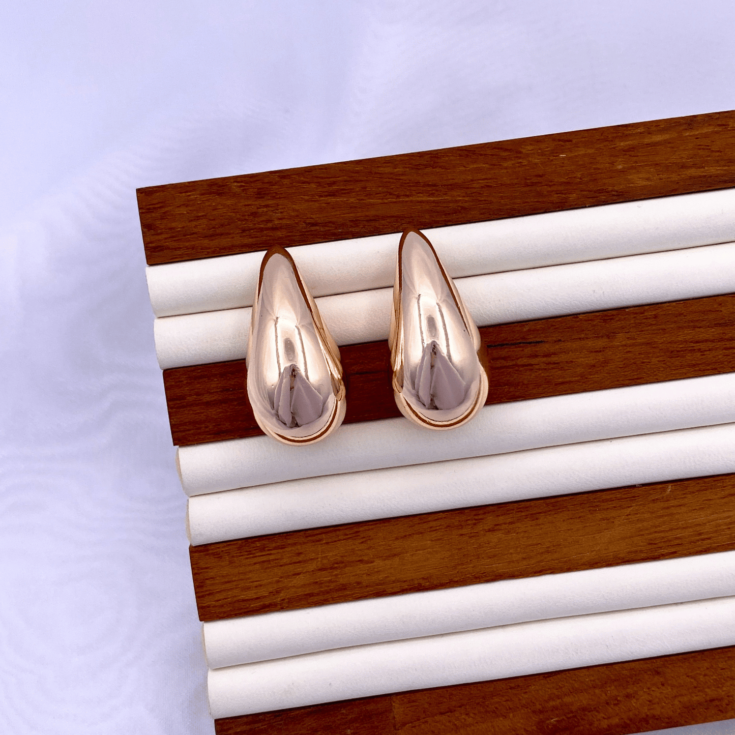 klad-c033 earrings in rose gold