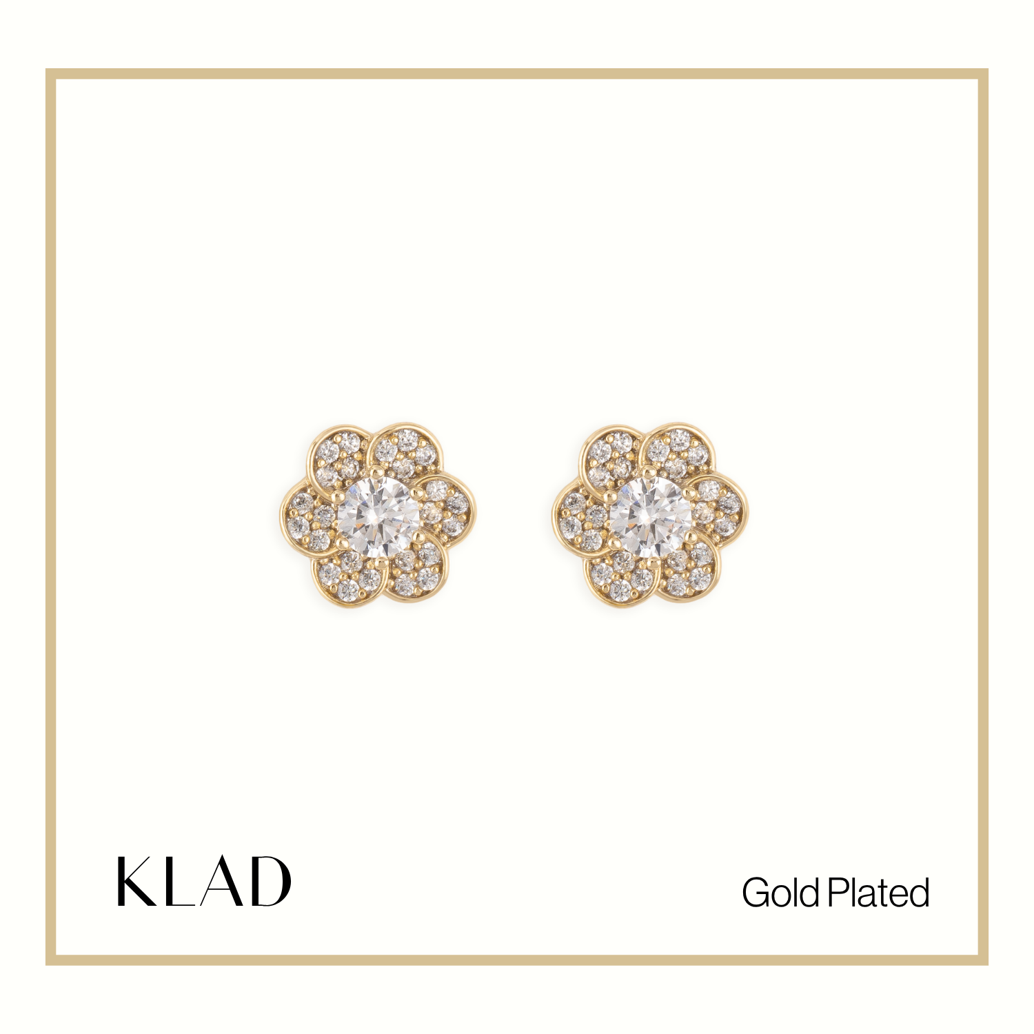 Jaeri Stud Earrings in Gold