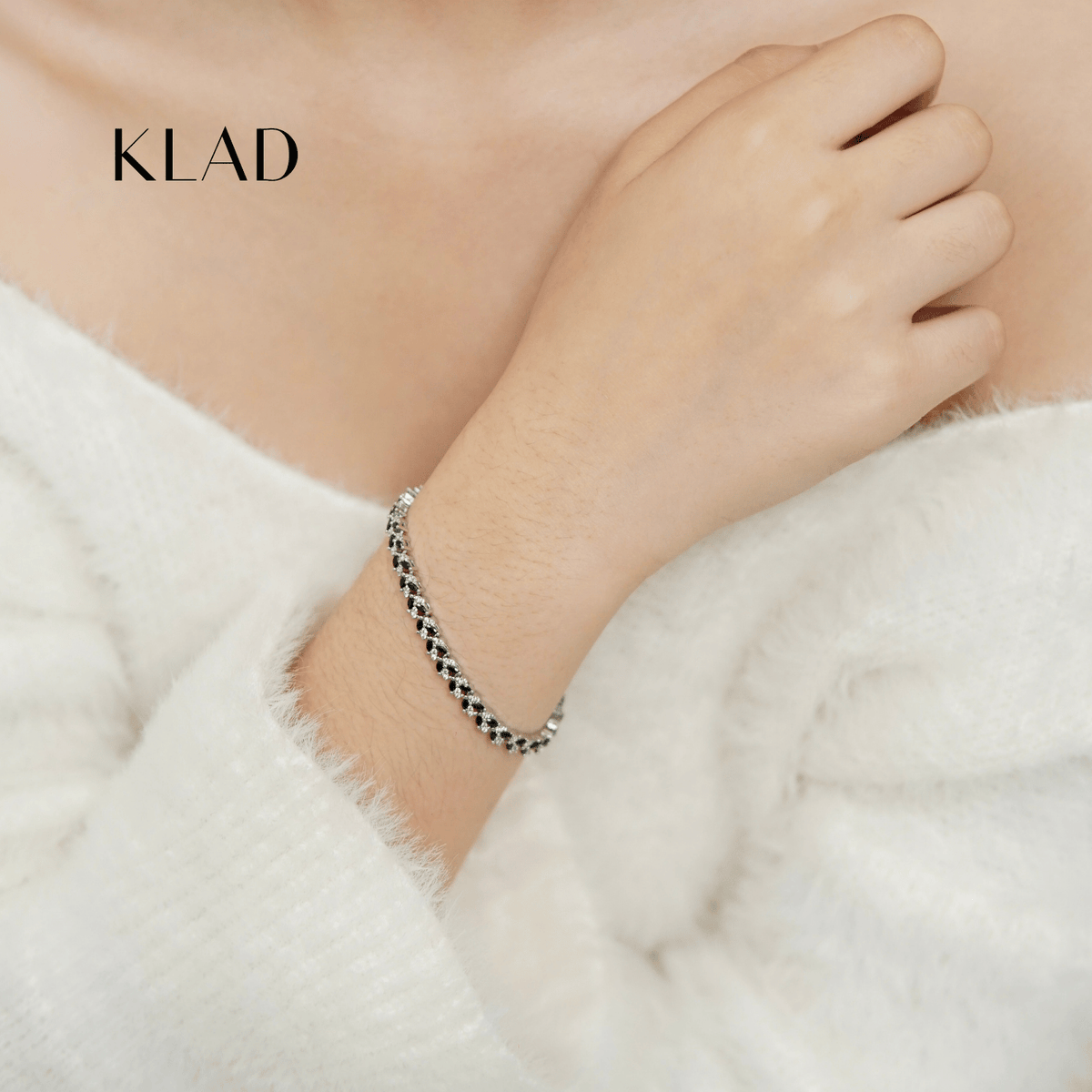 Barliz Onyx Bracelet in Rhodium