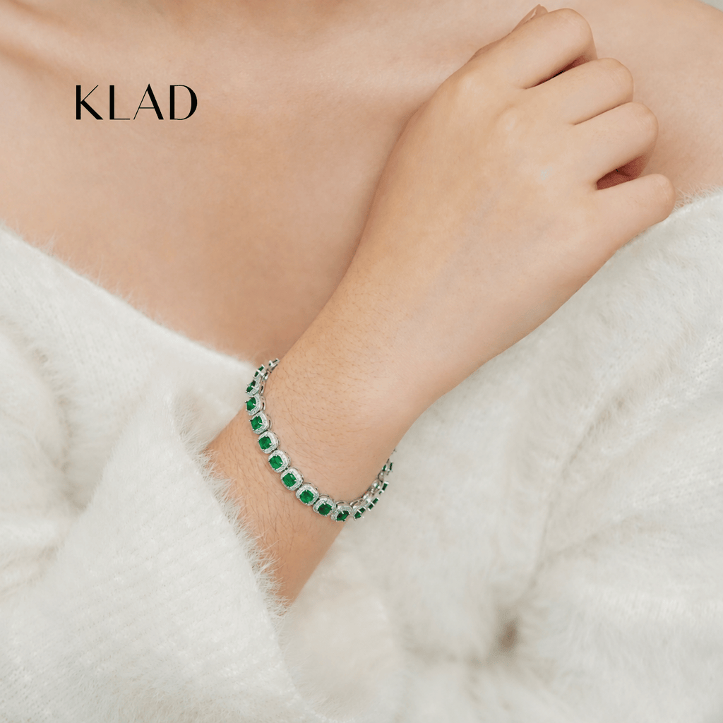 Bervaine Emerald Bracelet in Rhodium