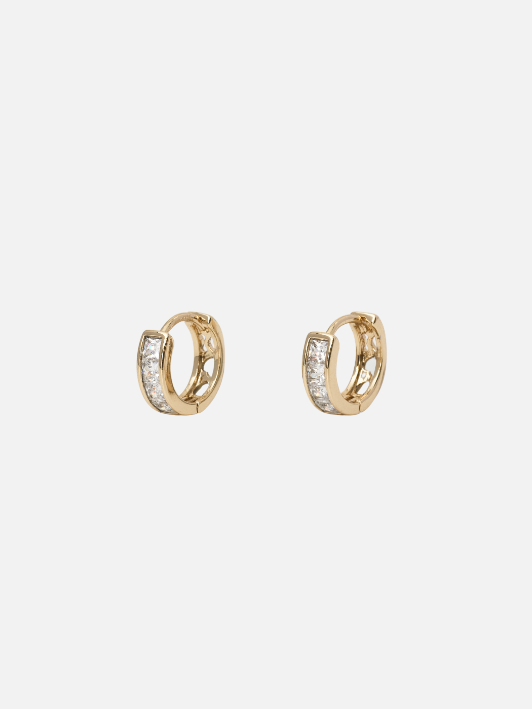 blyana hoops in gold