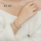 Brisel Sapphire Bracelet in Rhodium