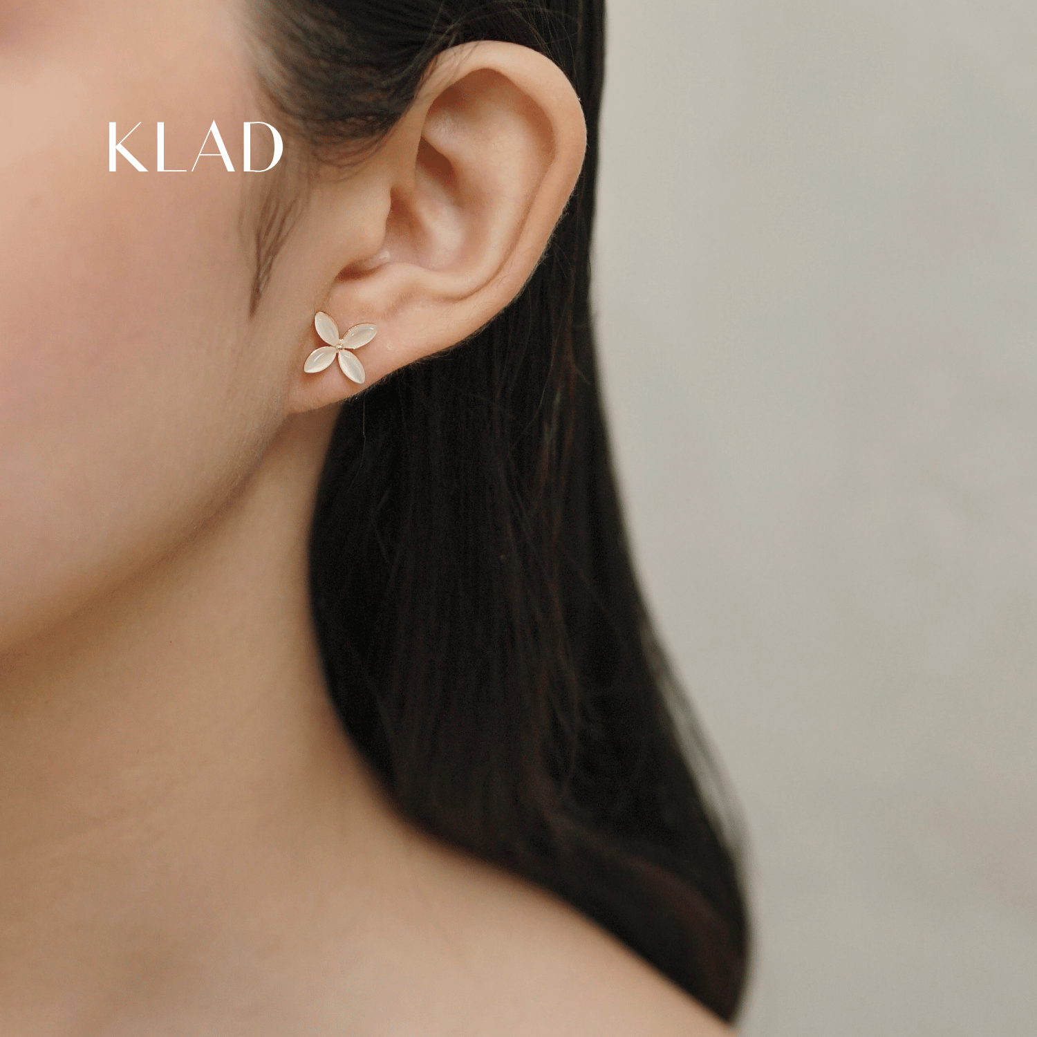 Caldris Jewelry Set in Gold
