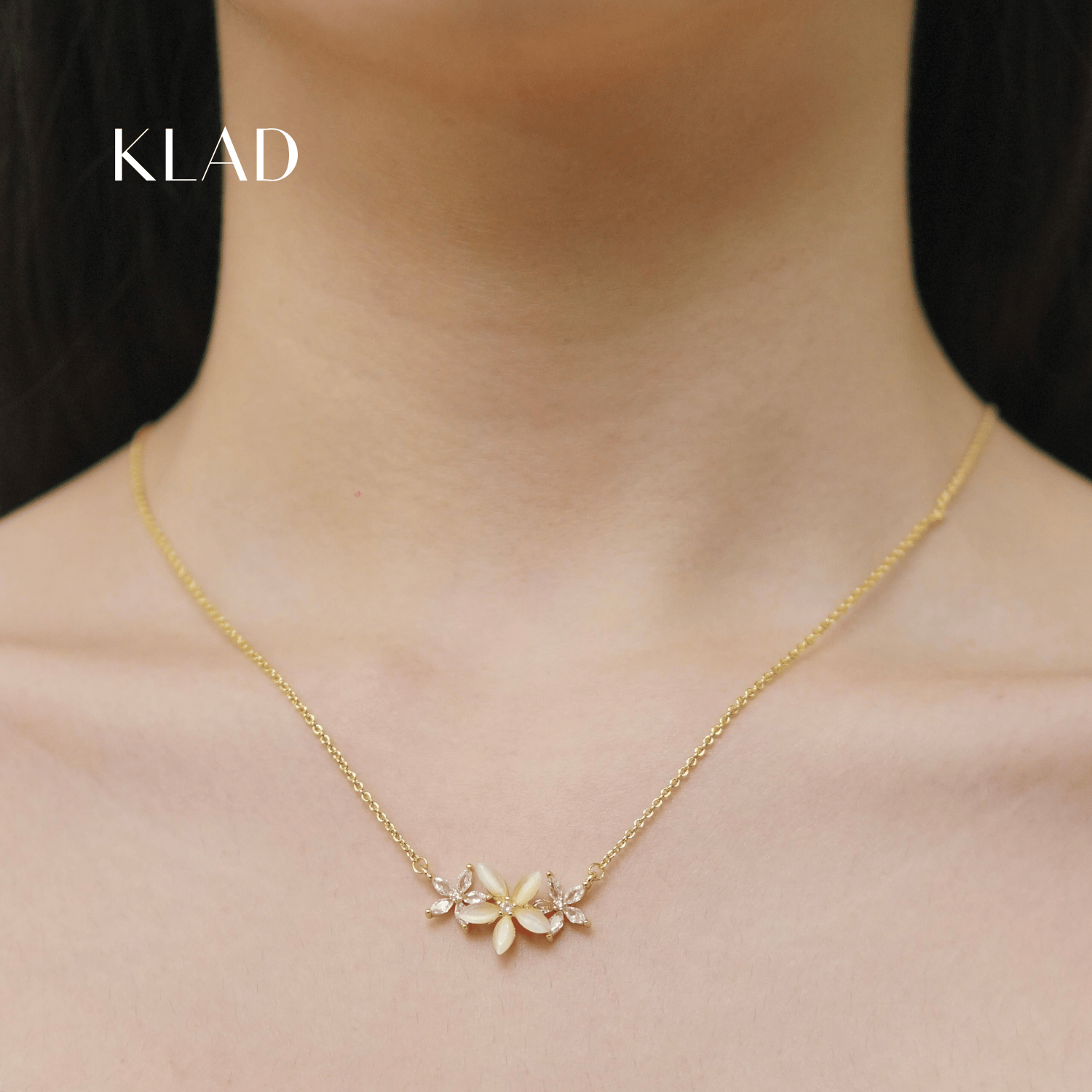 Calystria Jewelry Set in Gold