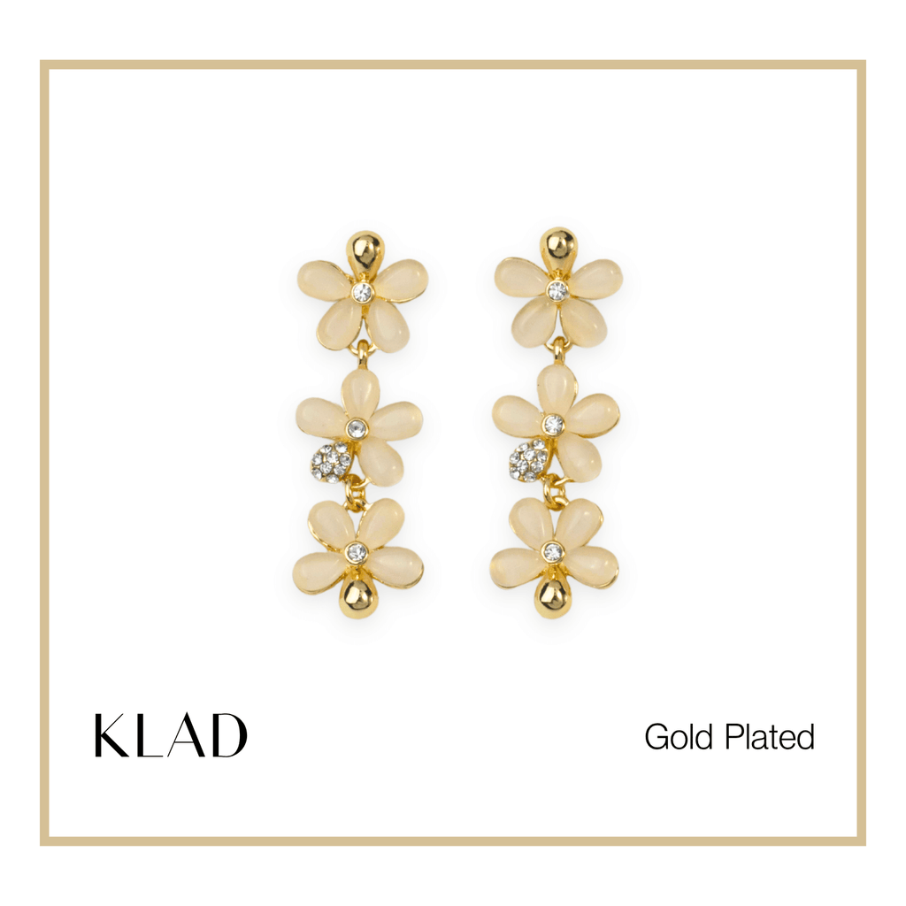 Carolyn Dangling Earrings in Gold
