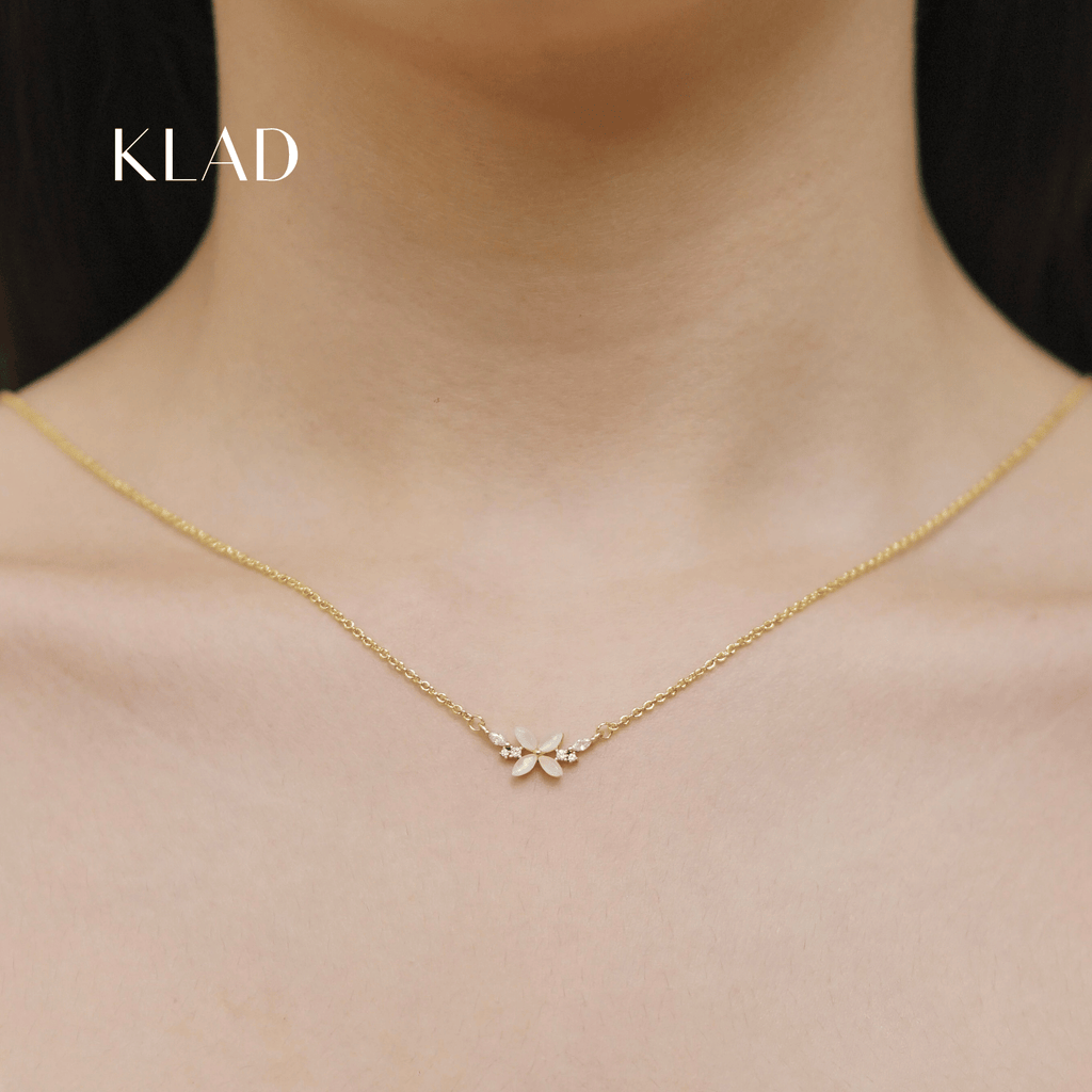 Caryz Jewelry Set in Gold