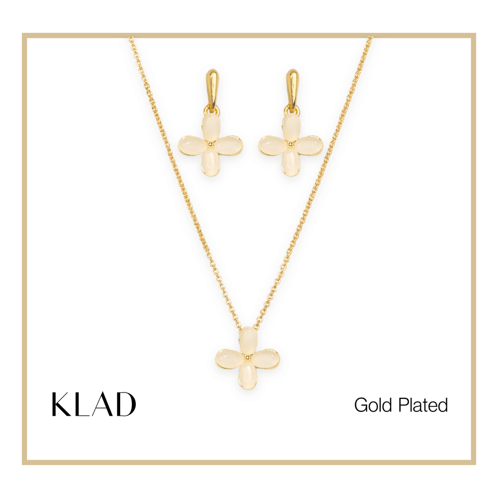 Chaya Jewelry Set in Gold