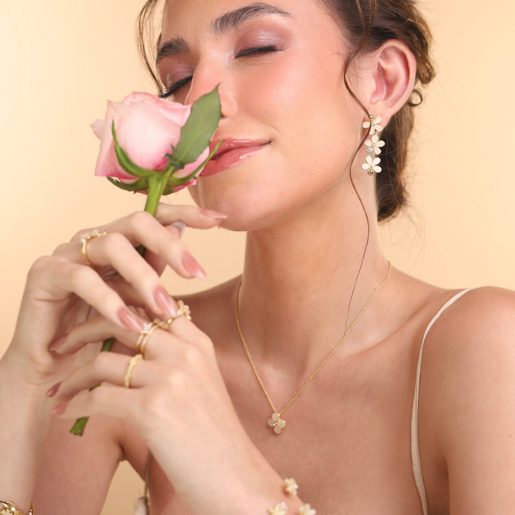 Carolyn Earrings in Gold