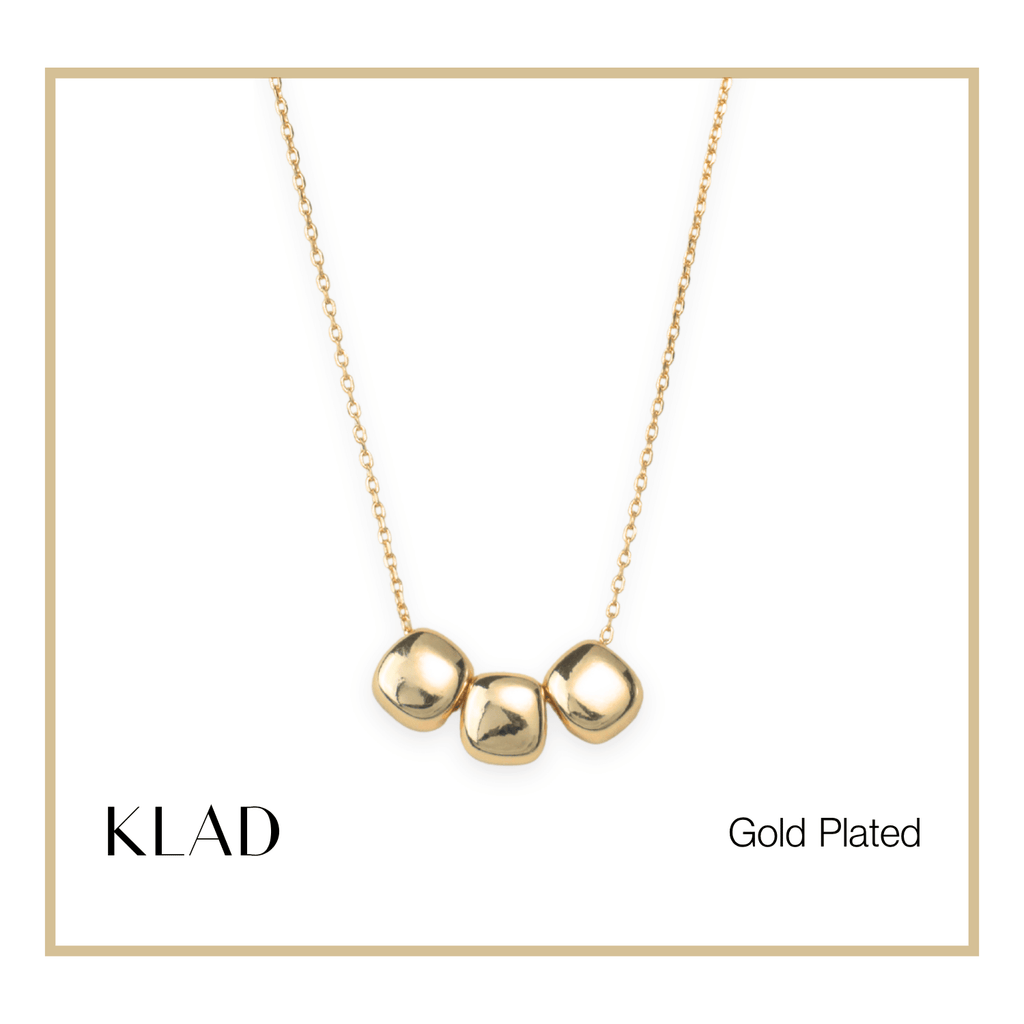 Devina Jewelry Set in Gold
