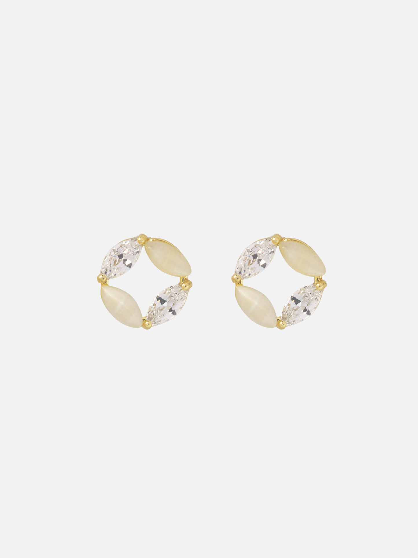 eisther stud earrings in gold