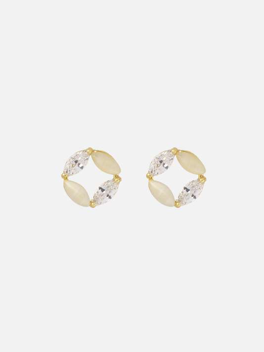 Eisther Stud Earrings in Gold