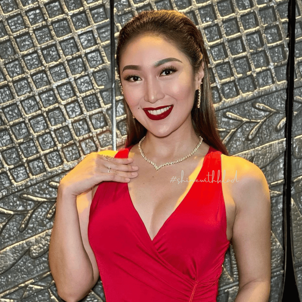 Elegance Set in Gold