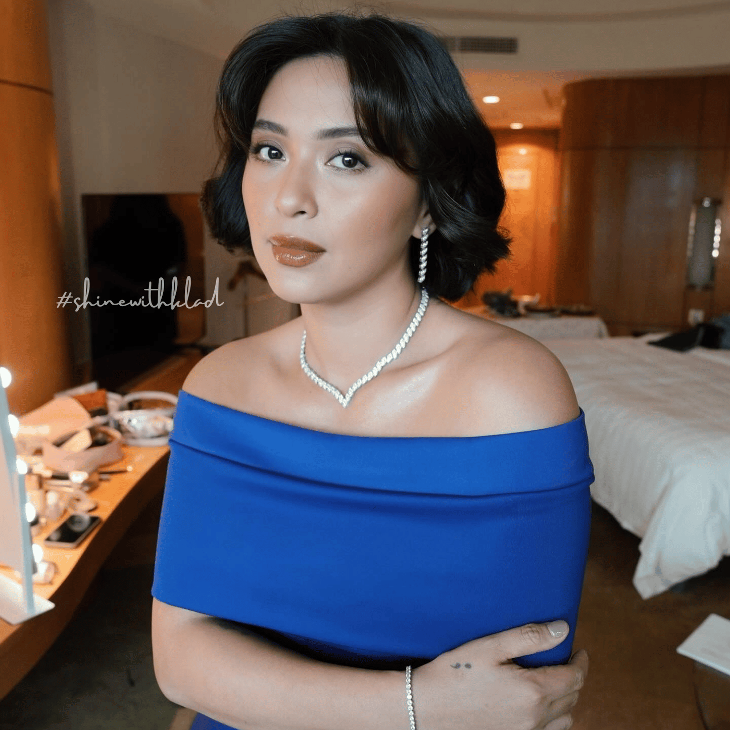 elegance set in rhodium