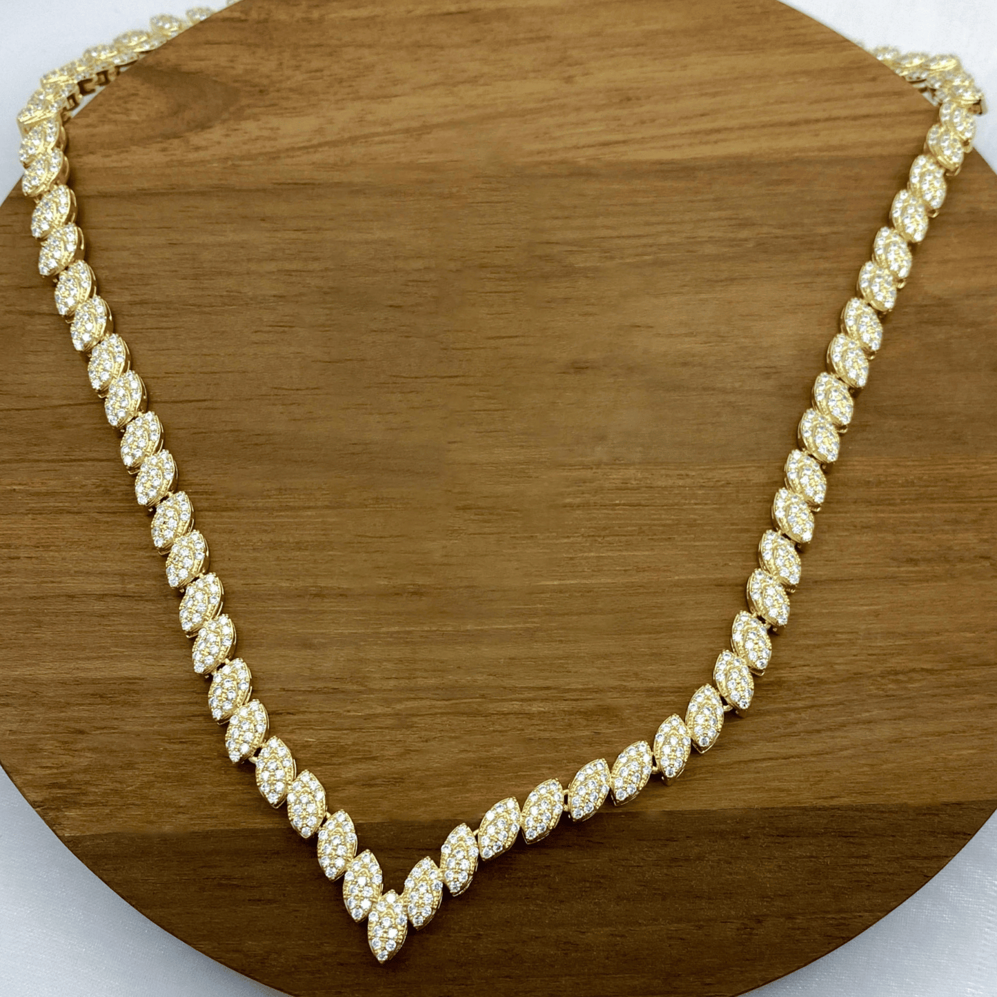 elegance set in gold