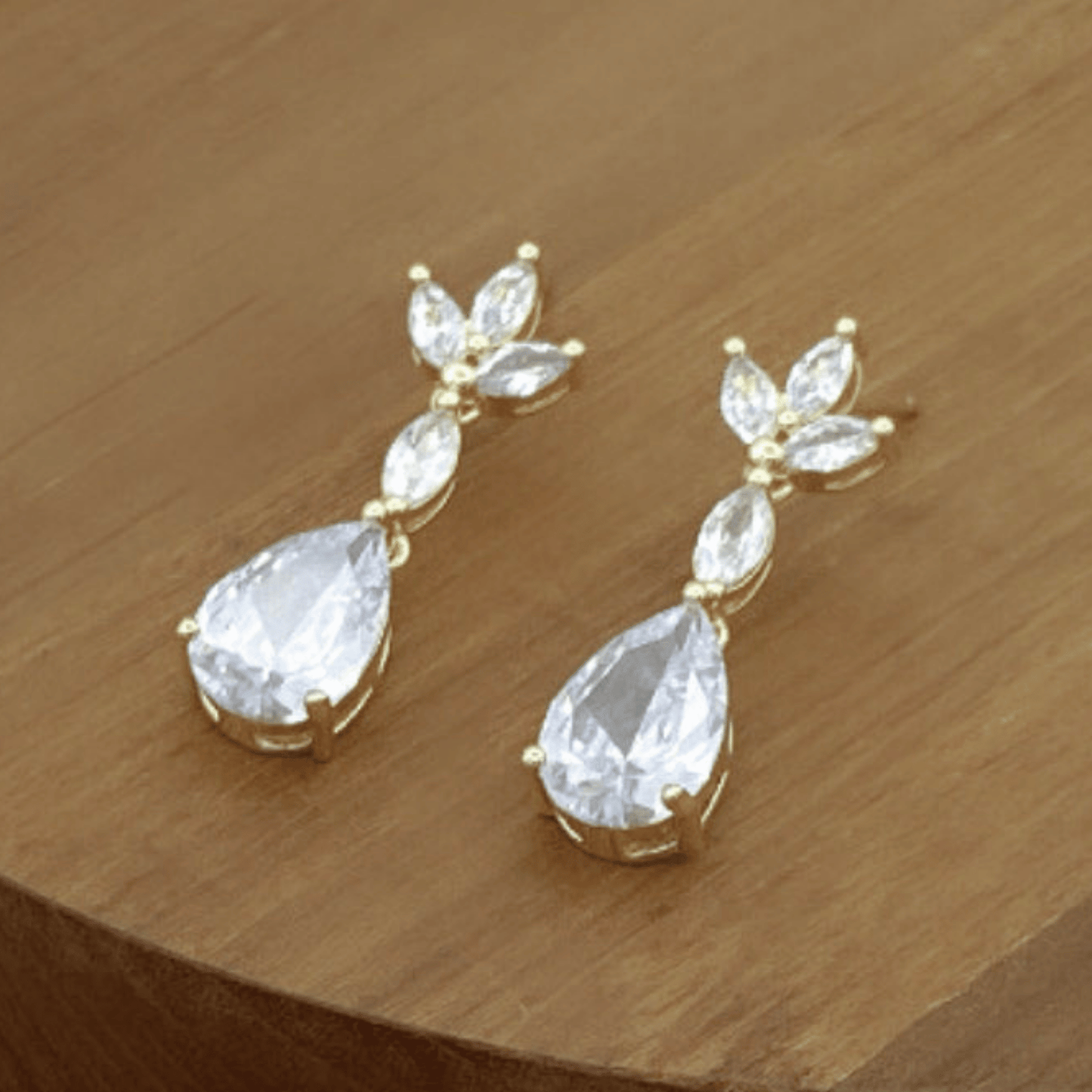eriza set in gold