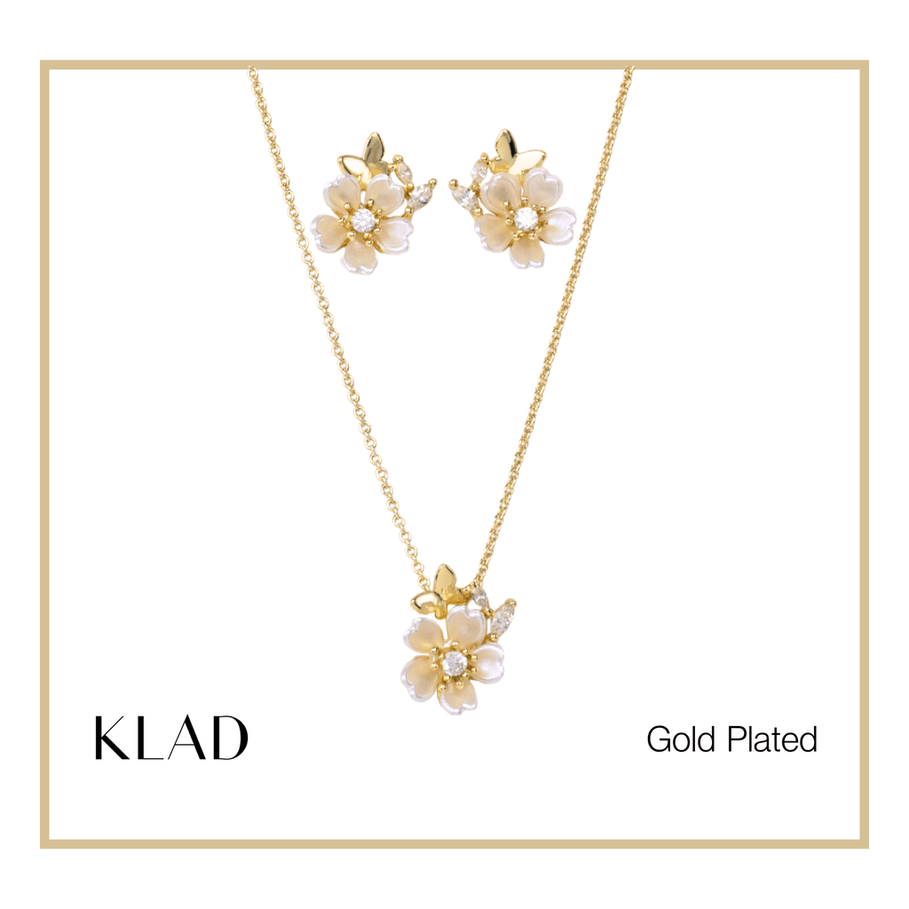 Faeza in Gold