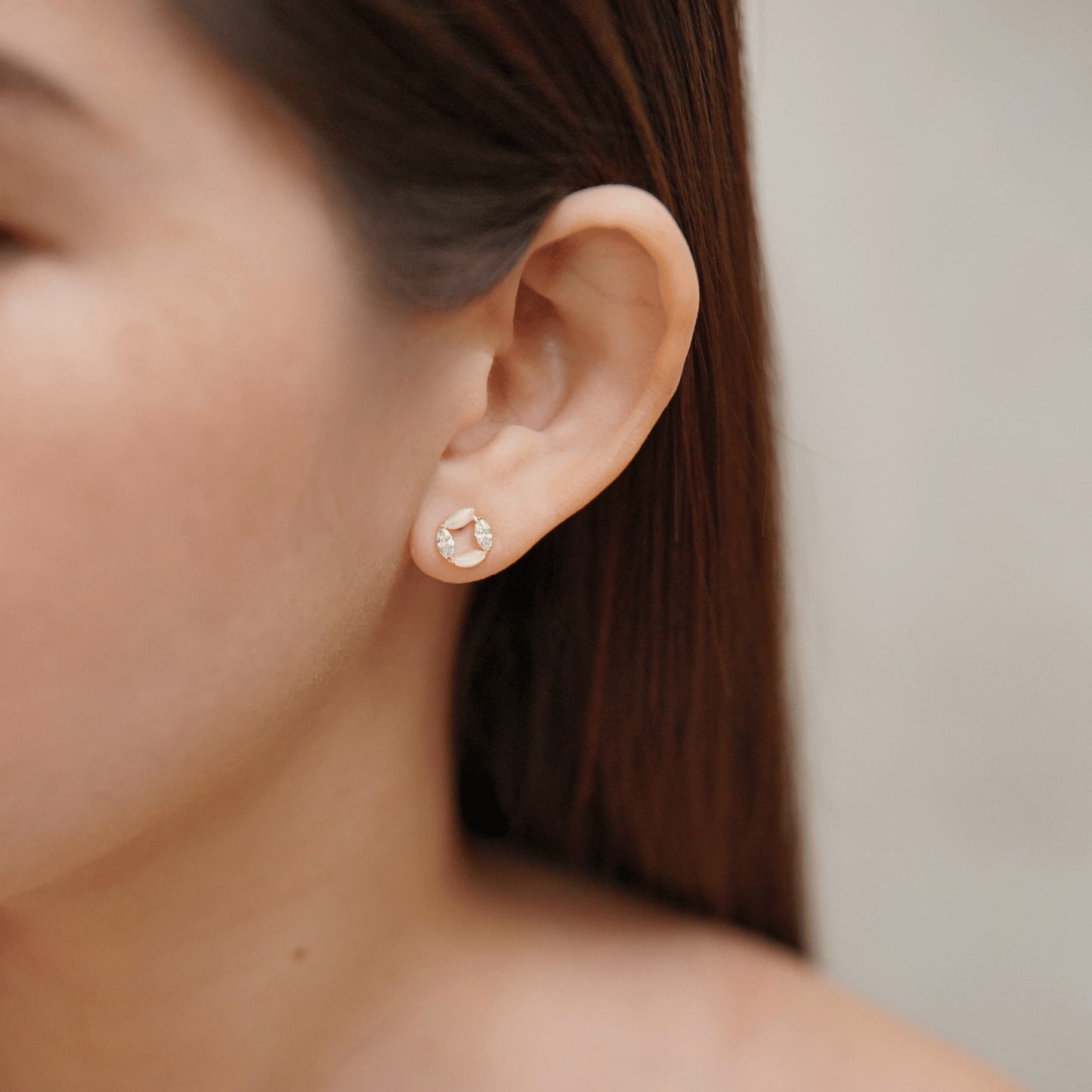 elliope, emeline, evalina, eisther, erich & erin earrings in gold