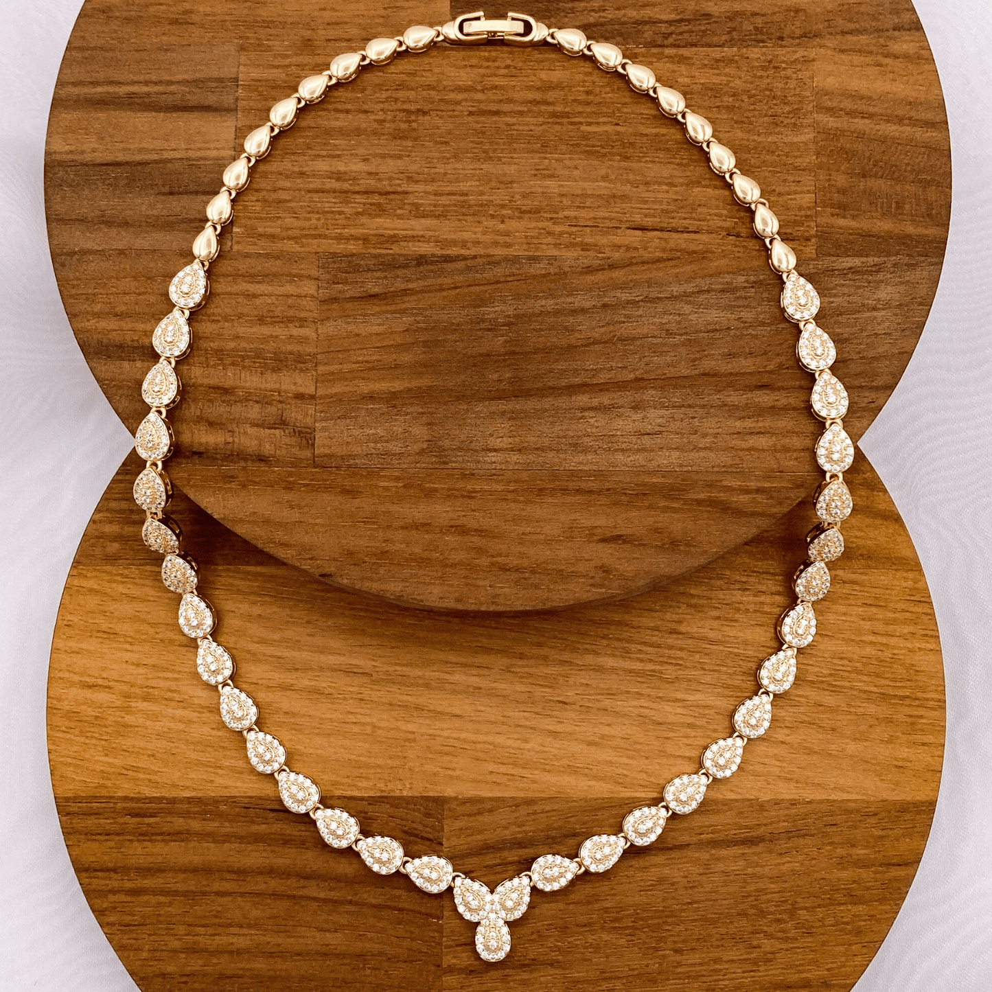 galiwyn set in gold