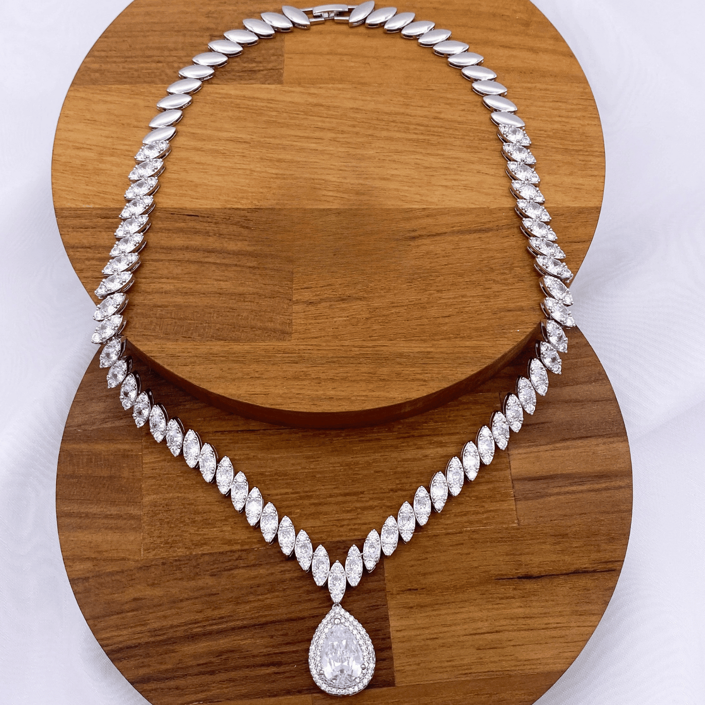 gavielle set in rhodium
