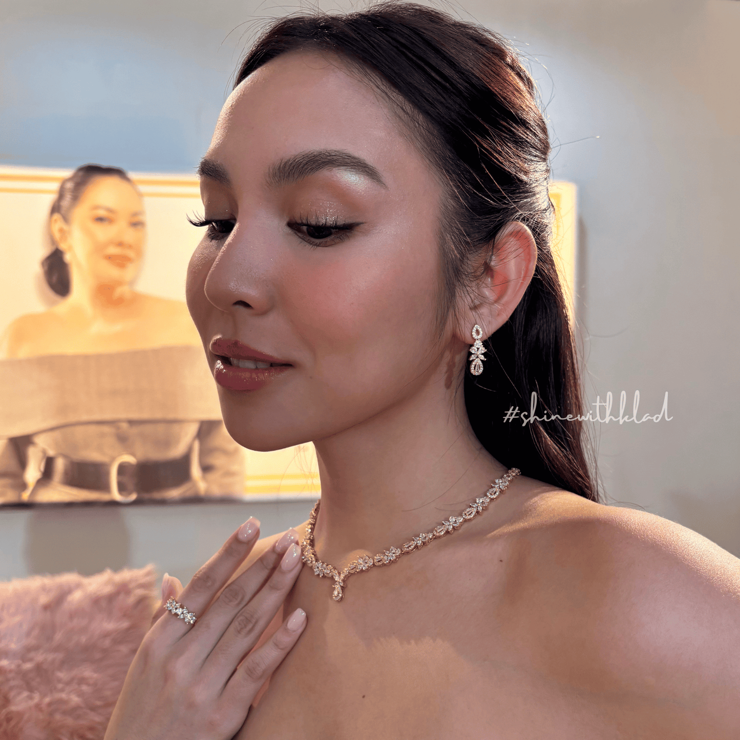 glyssara set in gold