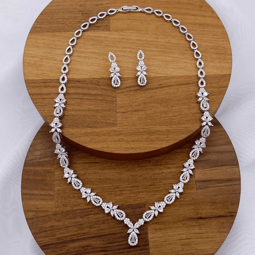Glyssara Set in Rhodium