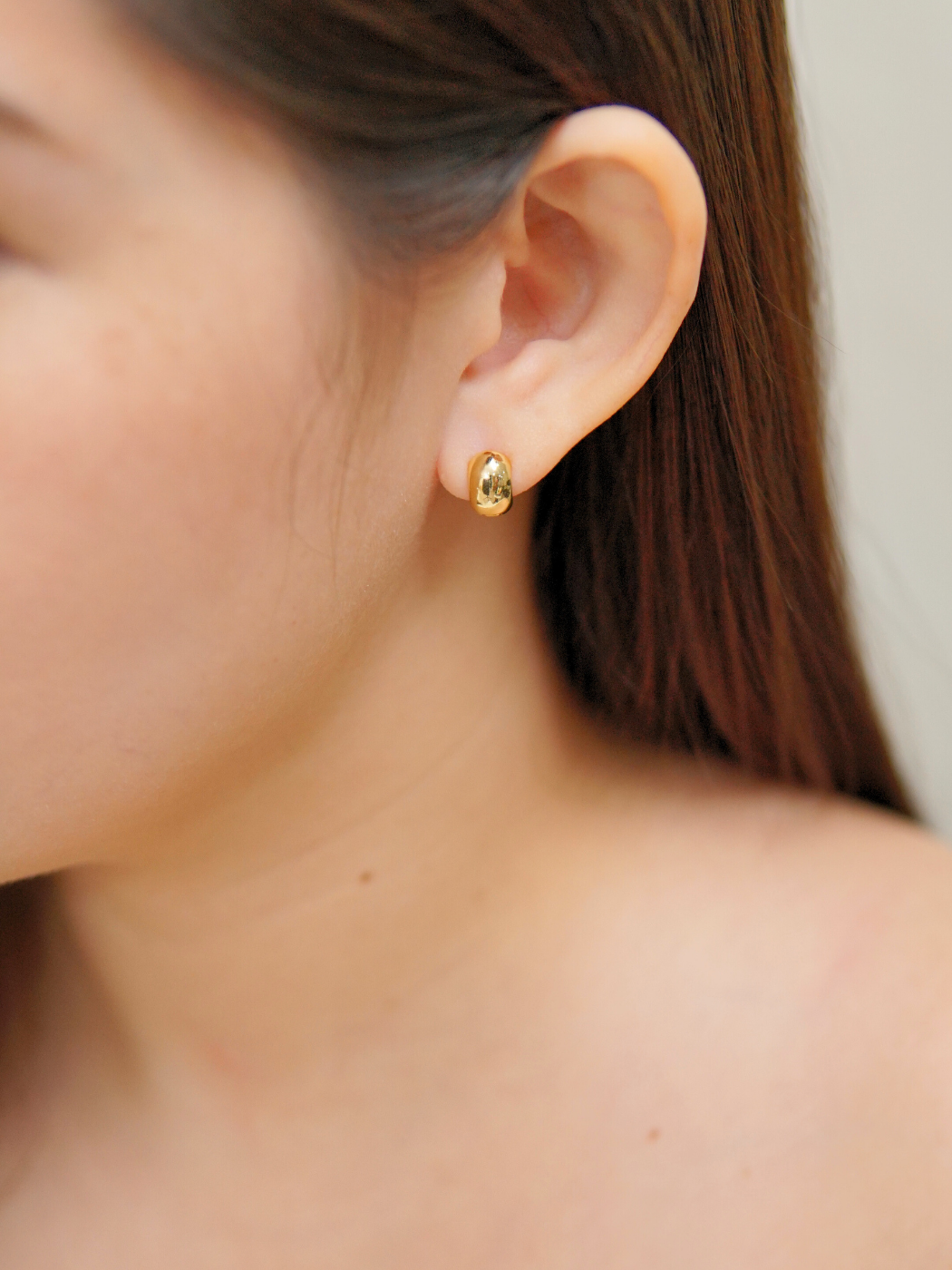 Henrietta Hoops in Gold