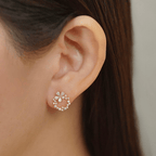 Jaella Earrings in Gold