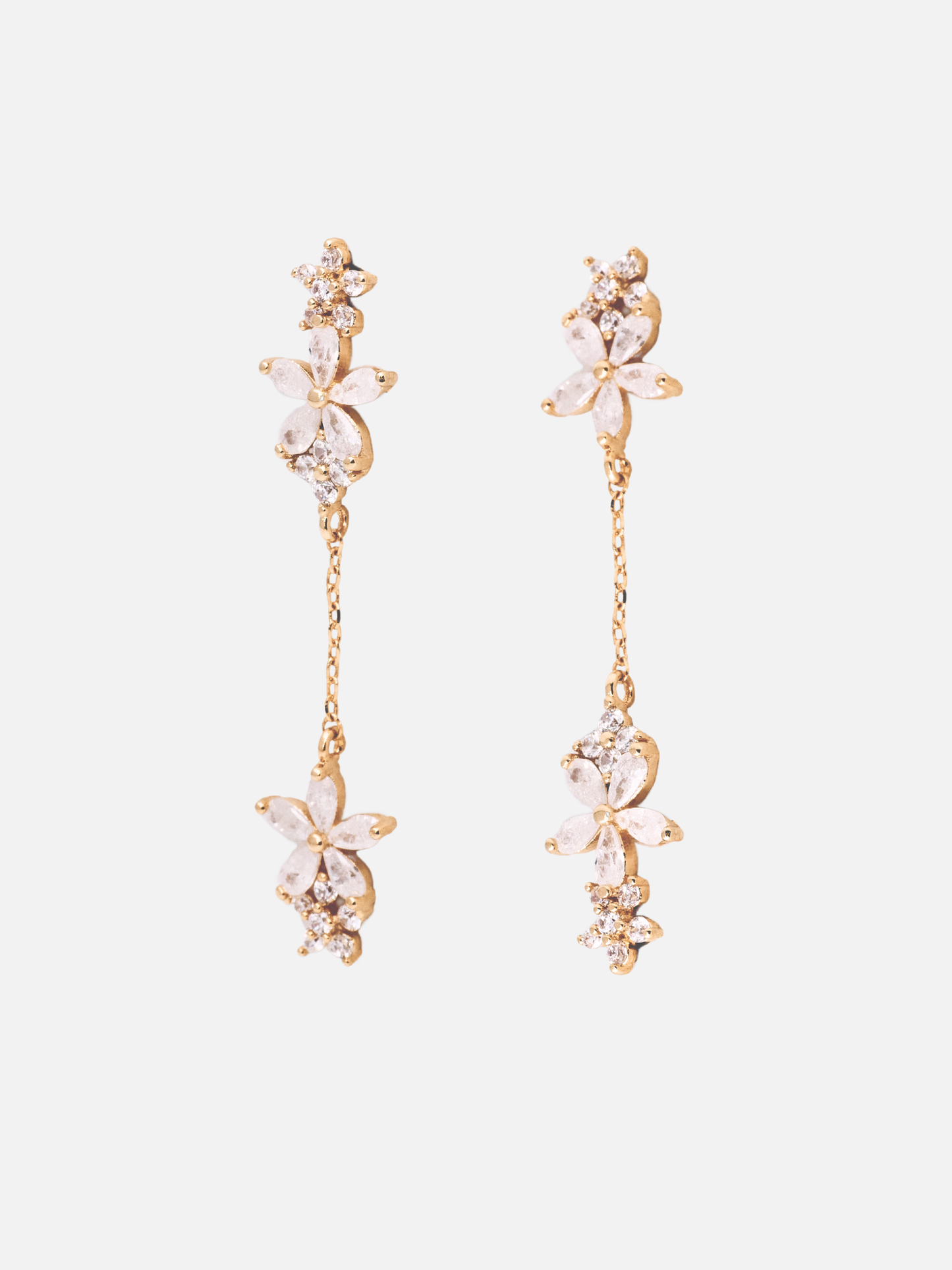 jaislyn floral stud earrings