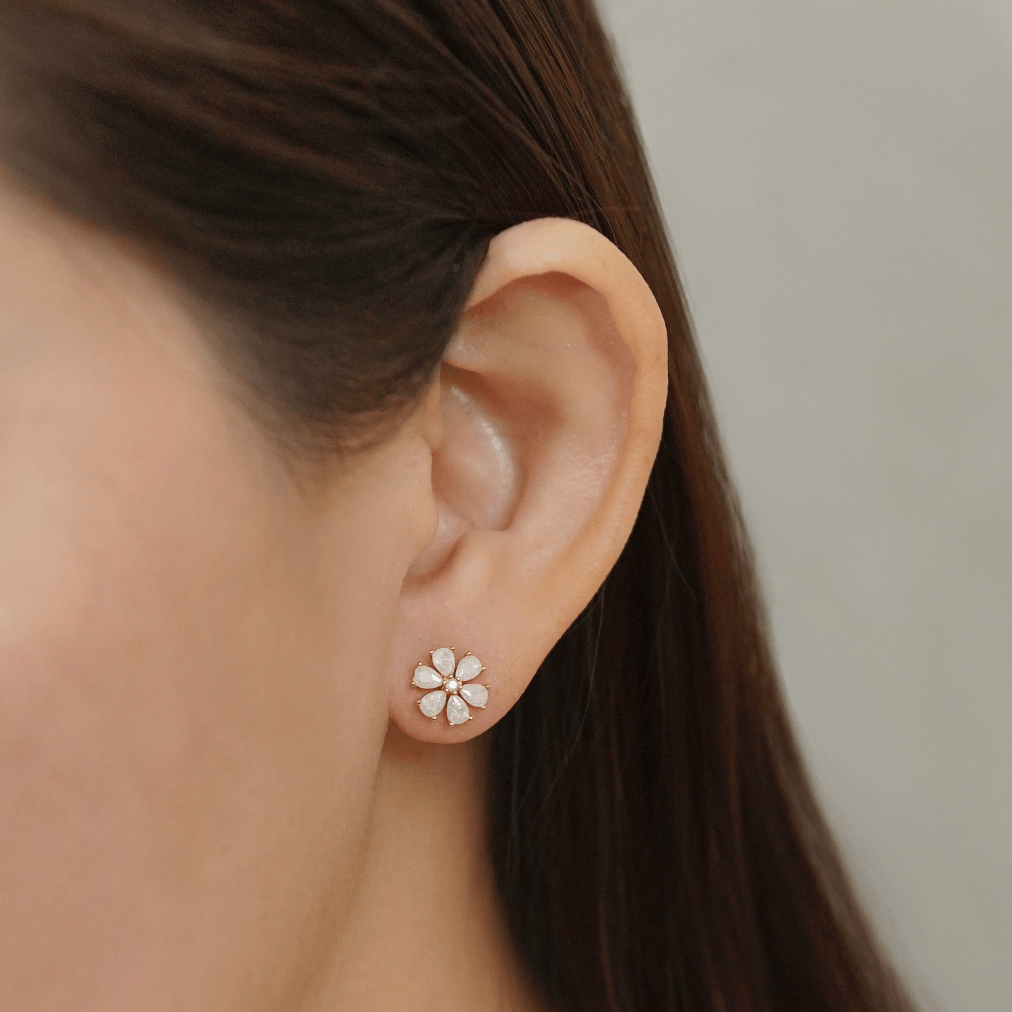 janira earrings in gold