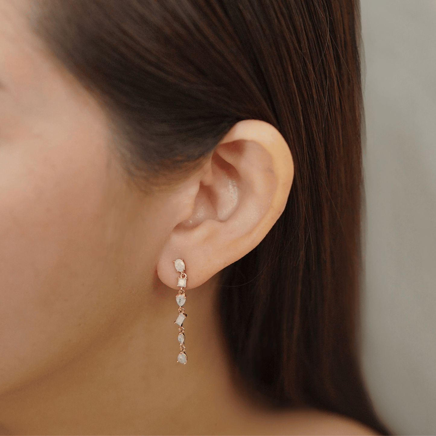 jovielle earrings in gold
