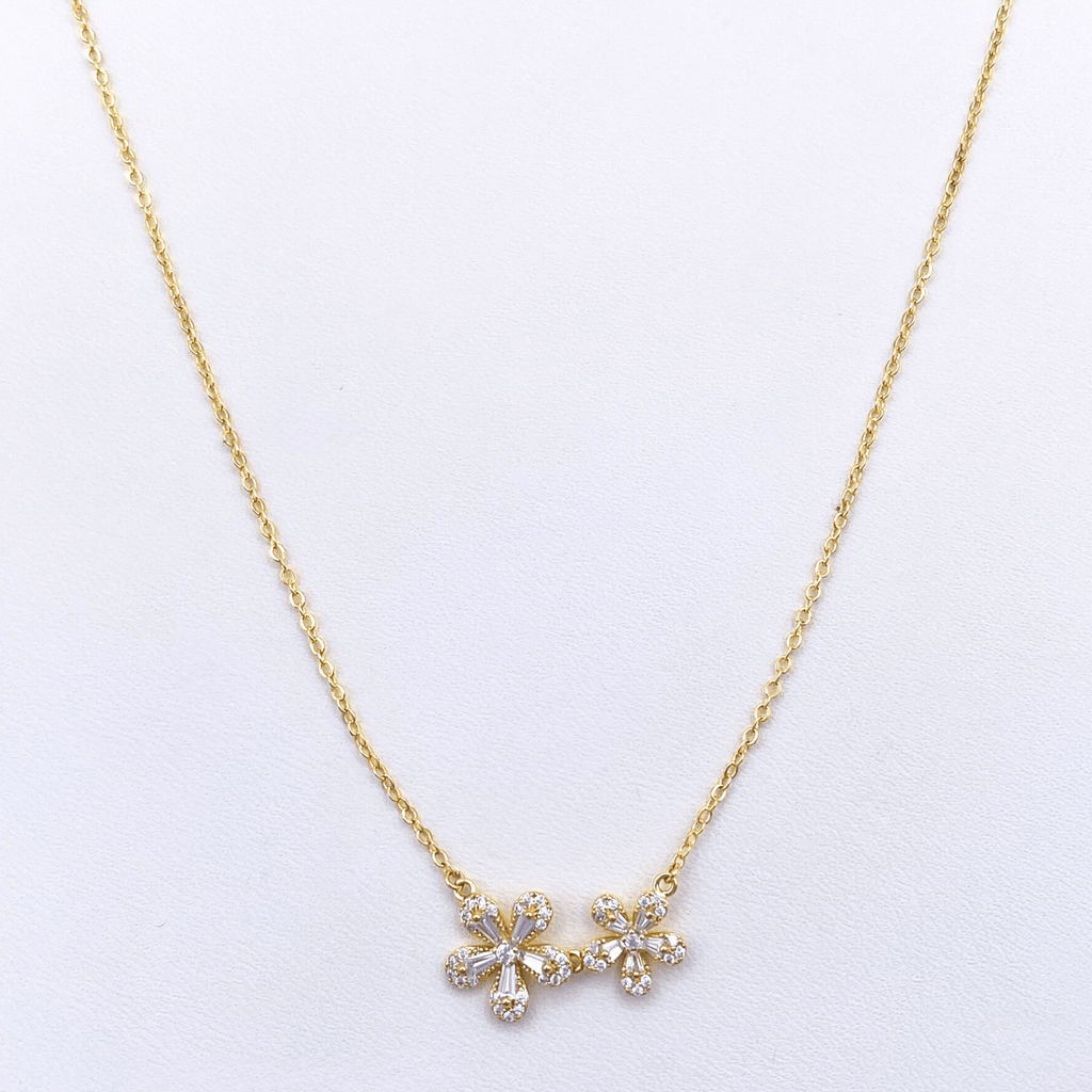 Kenie Necklace in Gold