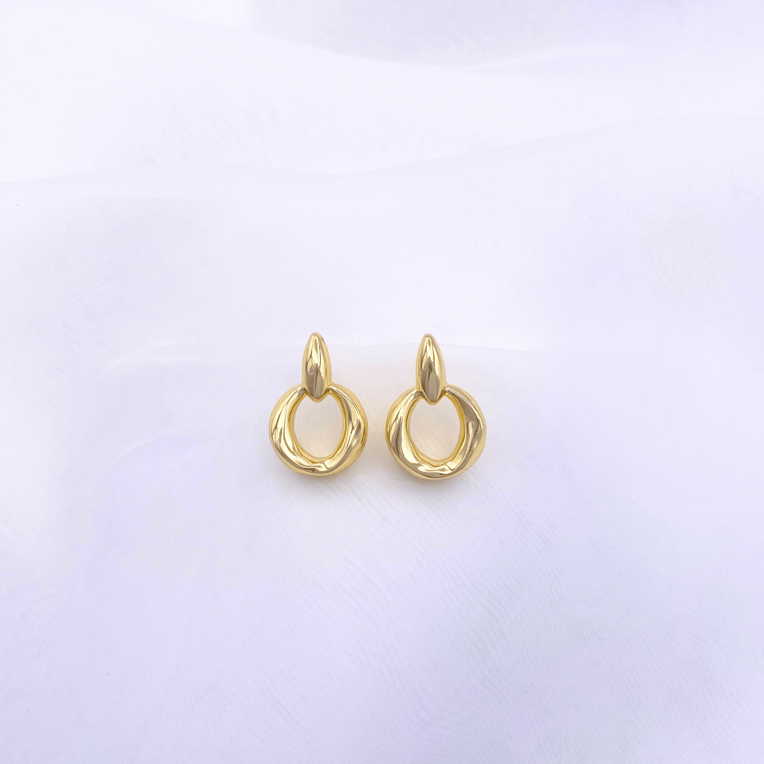 KLAD-C016 Earrings in Gold
