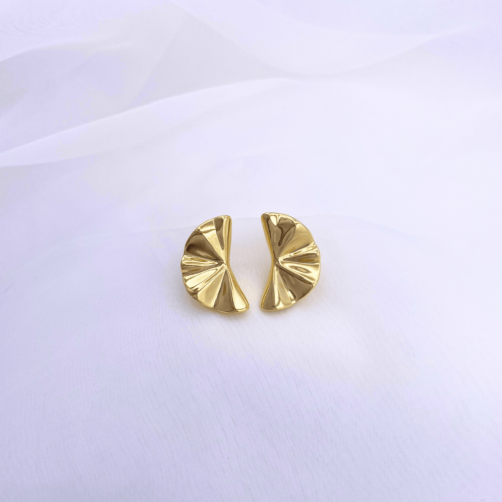 KLAD-C018 Earrings in Gold
