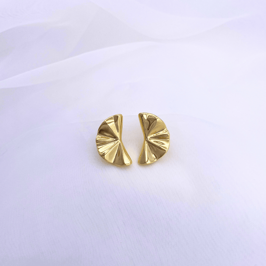 KLAD-C018 Earrings in Gold