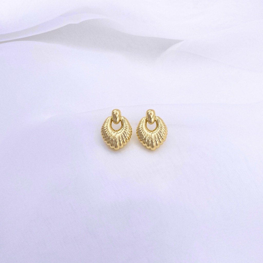 KLAD-C022 Earrings in Gold